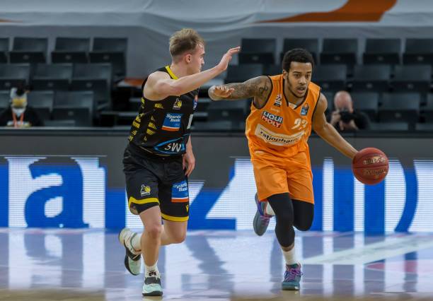 初期的NF 初期的NF