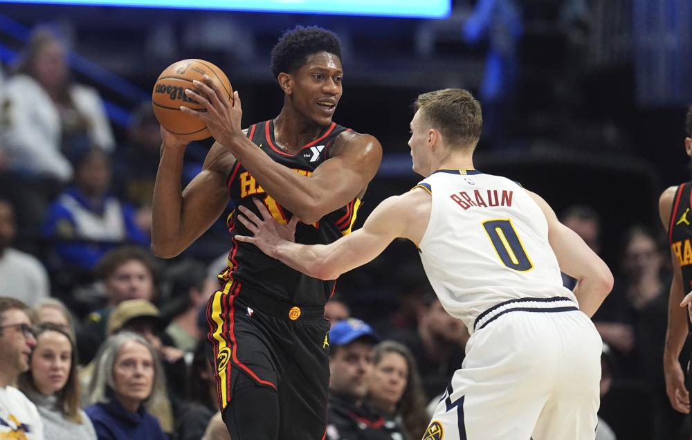 后防线的一 后防线的一